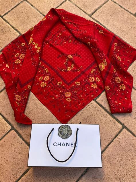 foulard chanel vrai ou faux